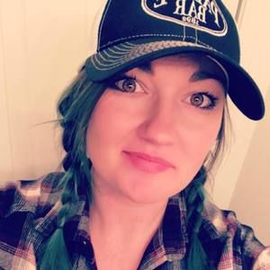 Meet your Posher, Holly